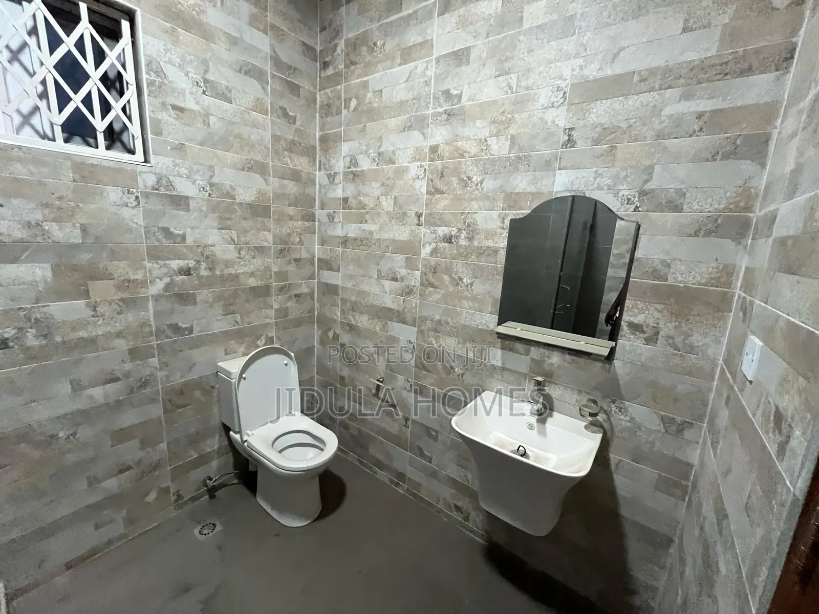 4bdrm House in East Legon Trassaco, Boundary Road Area for rent