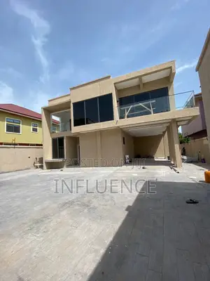 4bdrm House in Palace Mall Area, East Legon for sale