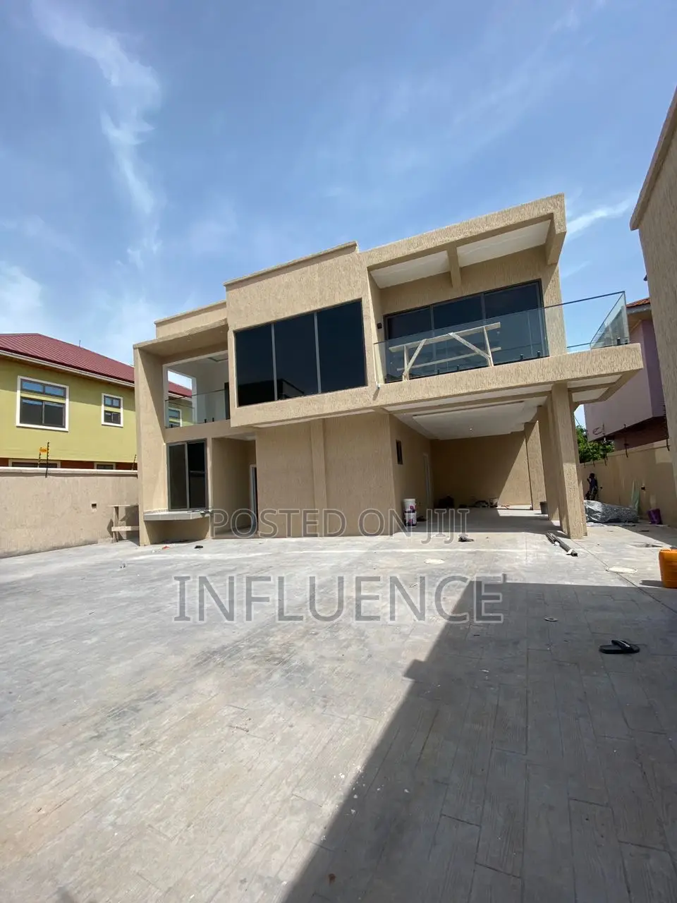 4bdrm House in Palace Mall Area, East Legon for sale