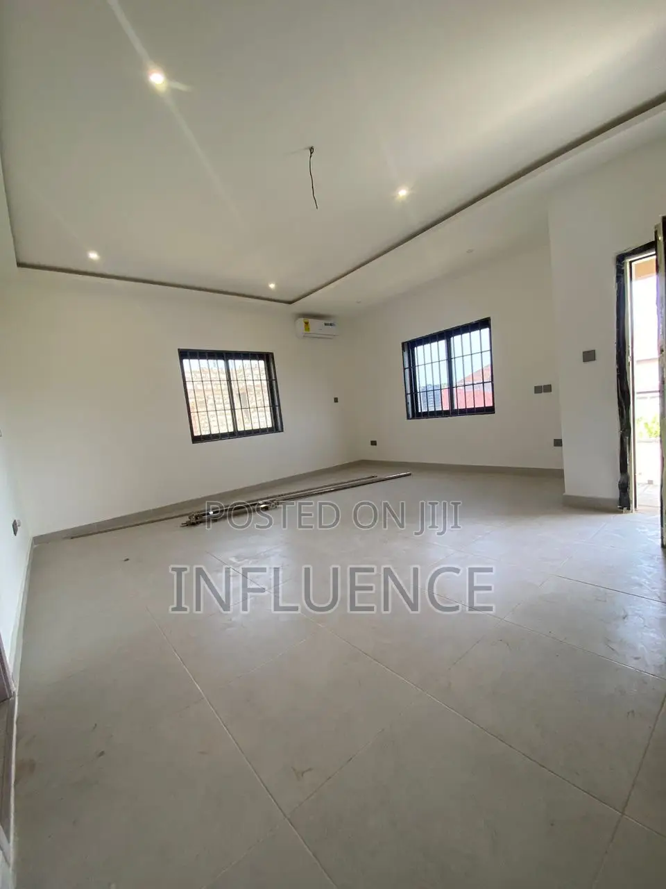 4bdrm House in Palace Mall Area, East Legon for sale
