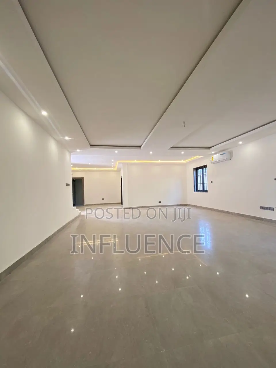 4bdrm House in Palace Mall Area, East Legon for sale