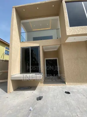 4bdrm House in Palace Mall Area, East Legon for sale