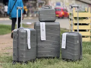 Large Capacity, Lightweight Suitcase, Universal Wheels,