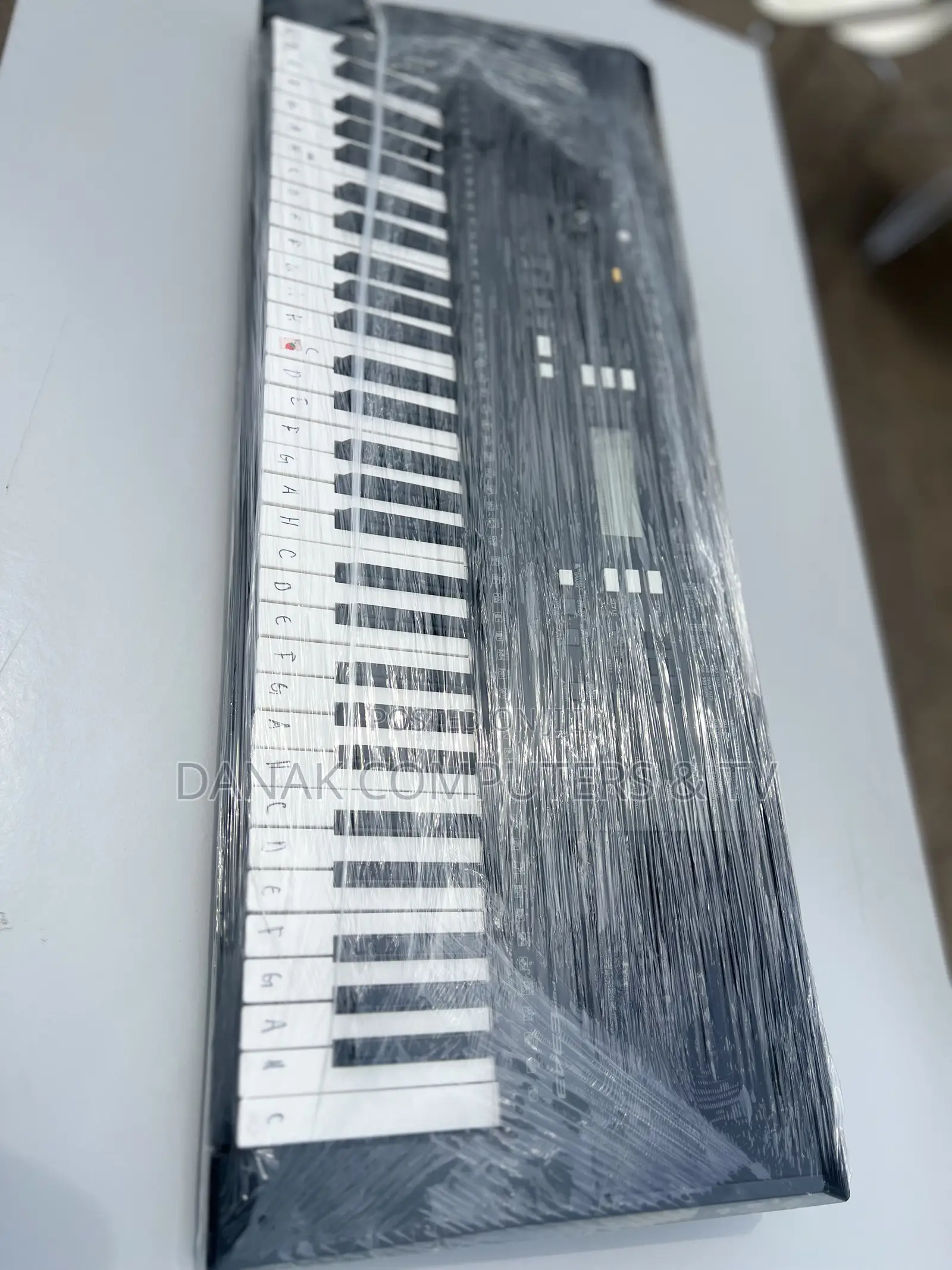 Yamaha PSR E343 Keyboard