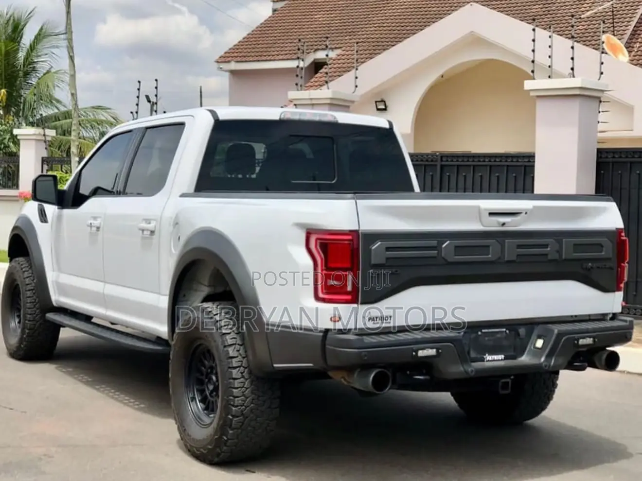 Ford F-150 Raptor 2021 White