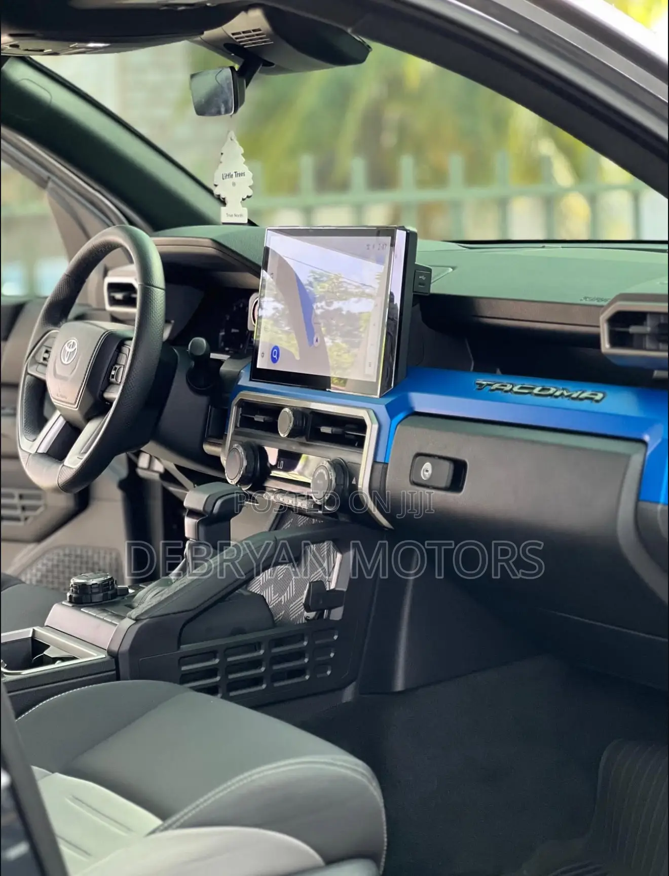Toyota Tacoma 2024 Black