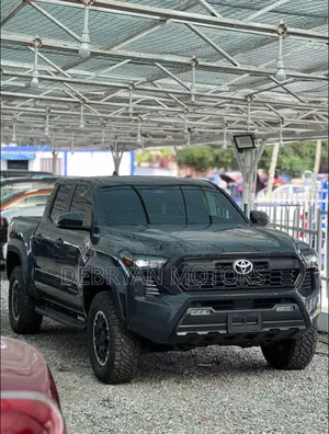 Toyota Tacoma 2024 Black