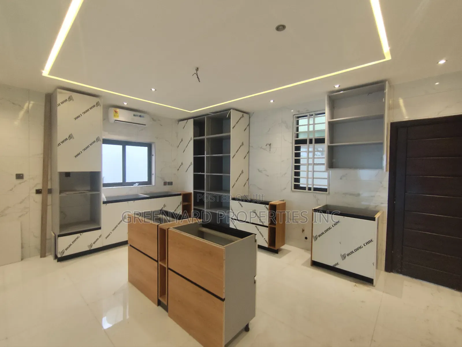 4bdrm House in School Junction, Ashaley Botwe for sale