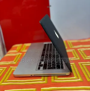 Laptop Apple MacBook Pro 6GB Intel Core I5 SSD 128GB