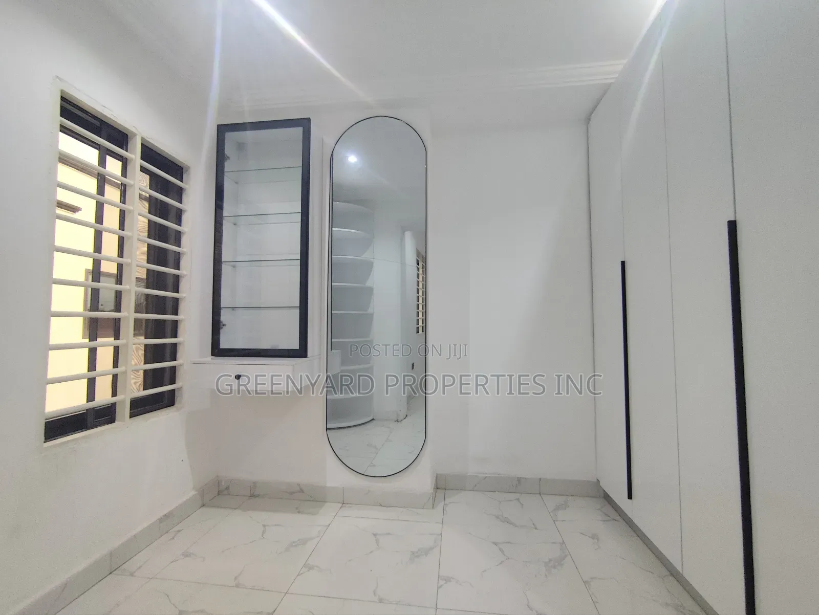 3bdrm Townhouse/Terrace in School Junction, Ashaley Botwe for sale