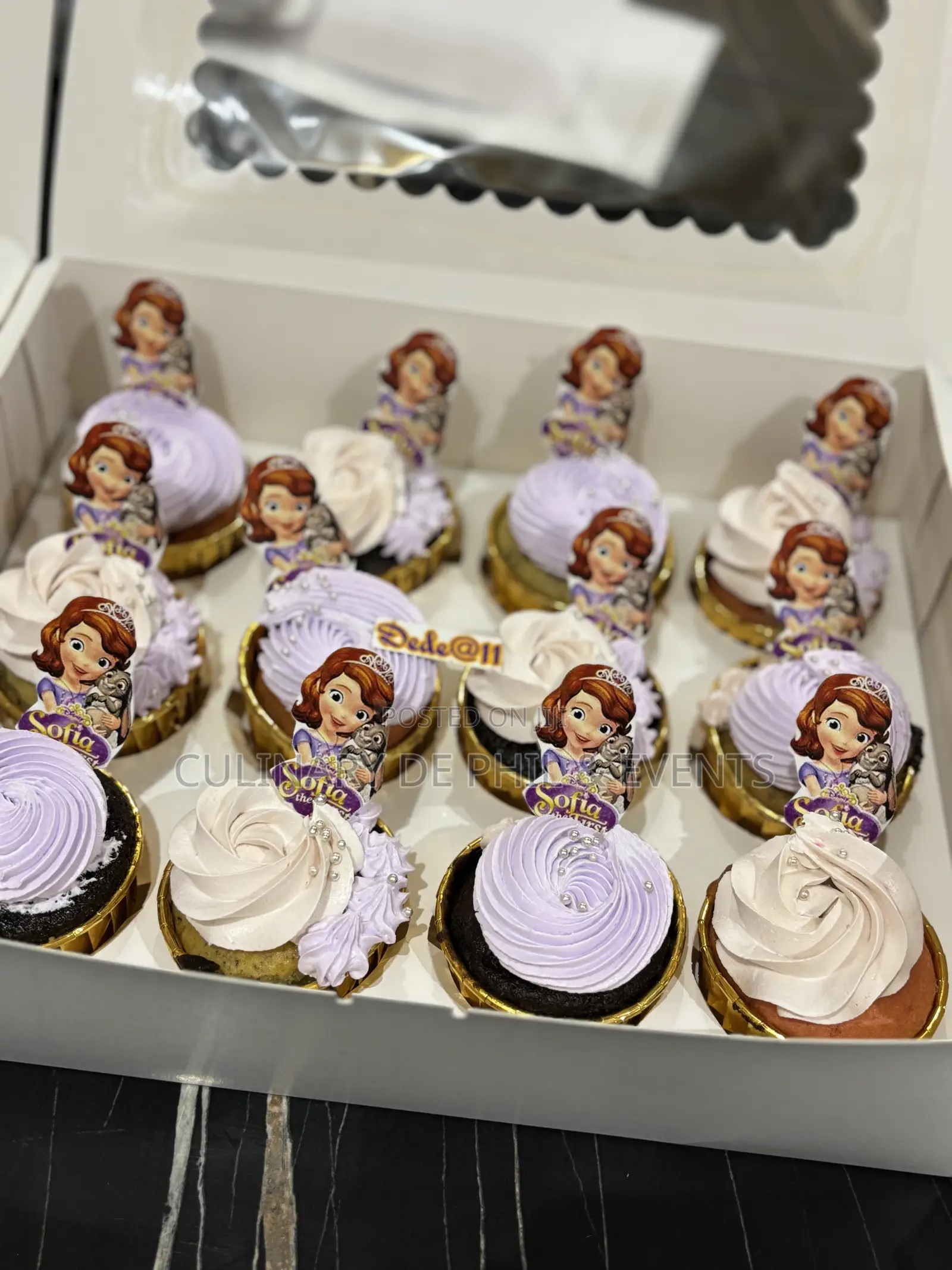12pcs Cupcakes for 280cds