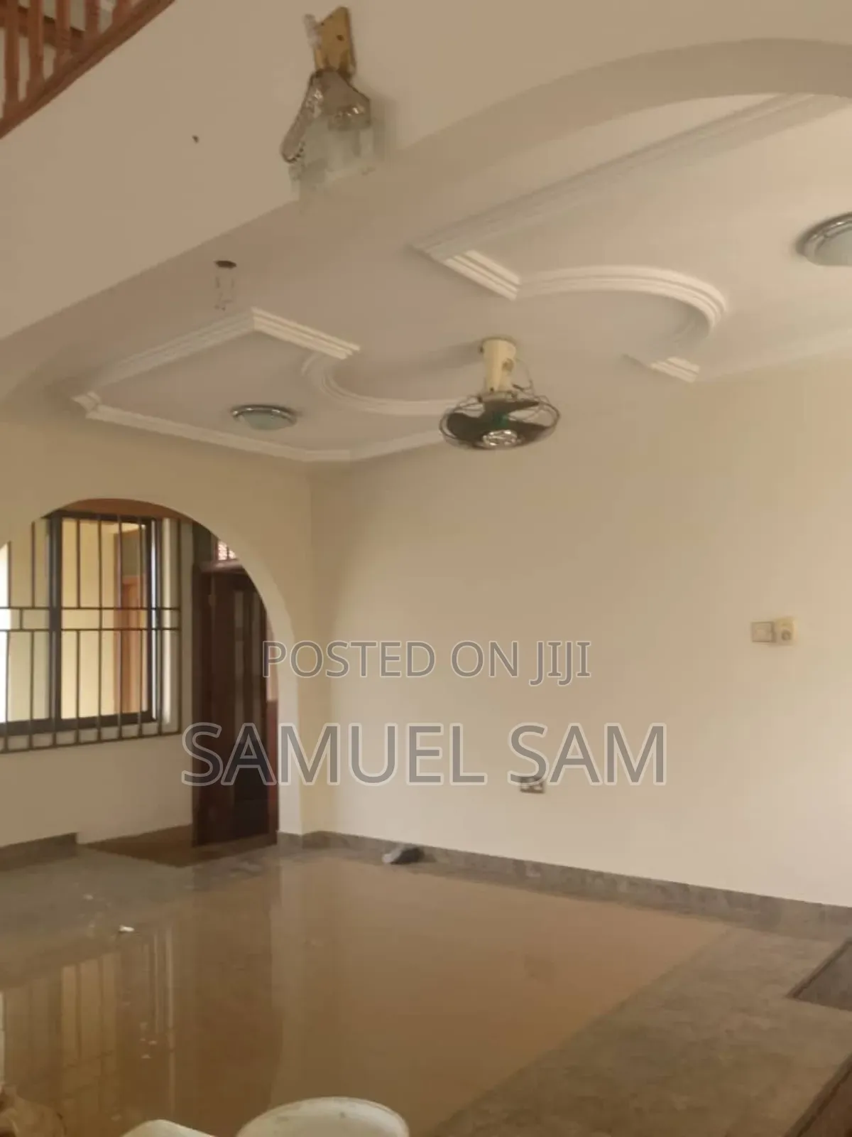 4bdrm House in Sos, Tema Metropolitan for rent