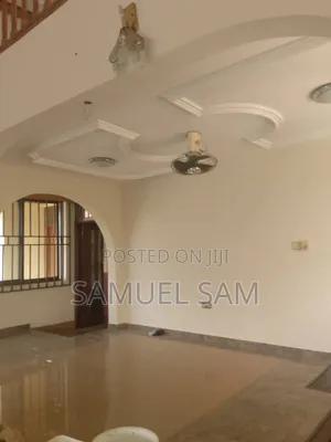 4bdrm House in Sos, Tema Metropolitan for rent