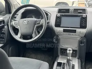Toyota Land Cruiser Prado 3.0 190hp 2020 Green