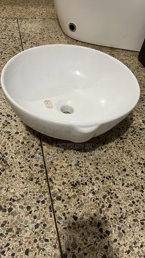 Photo - Salon Pedicure Bowl