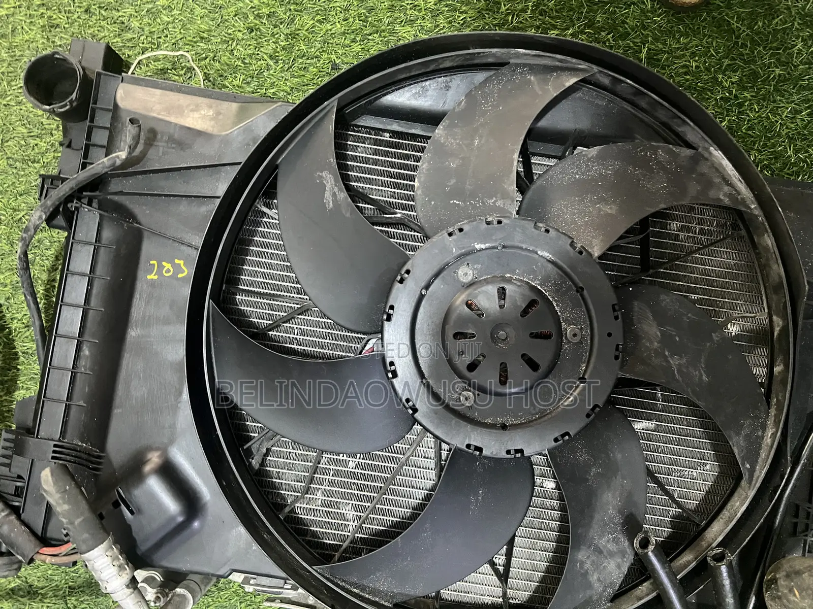 W203 -C 230 Water Tank and Fan Complete
