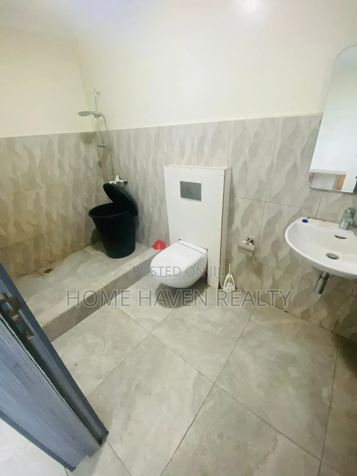 3bdrm Apartment in Abelemkpe for rent