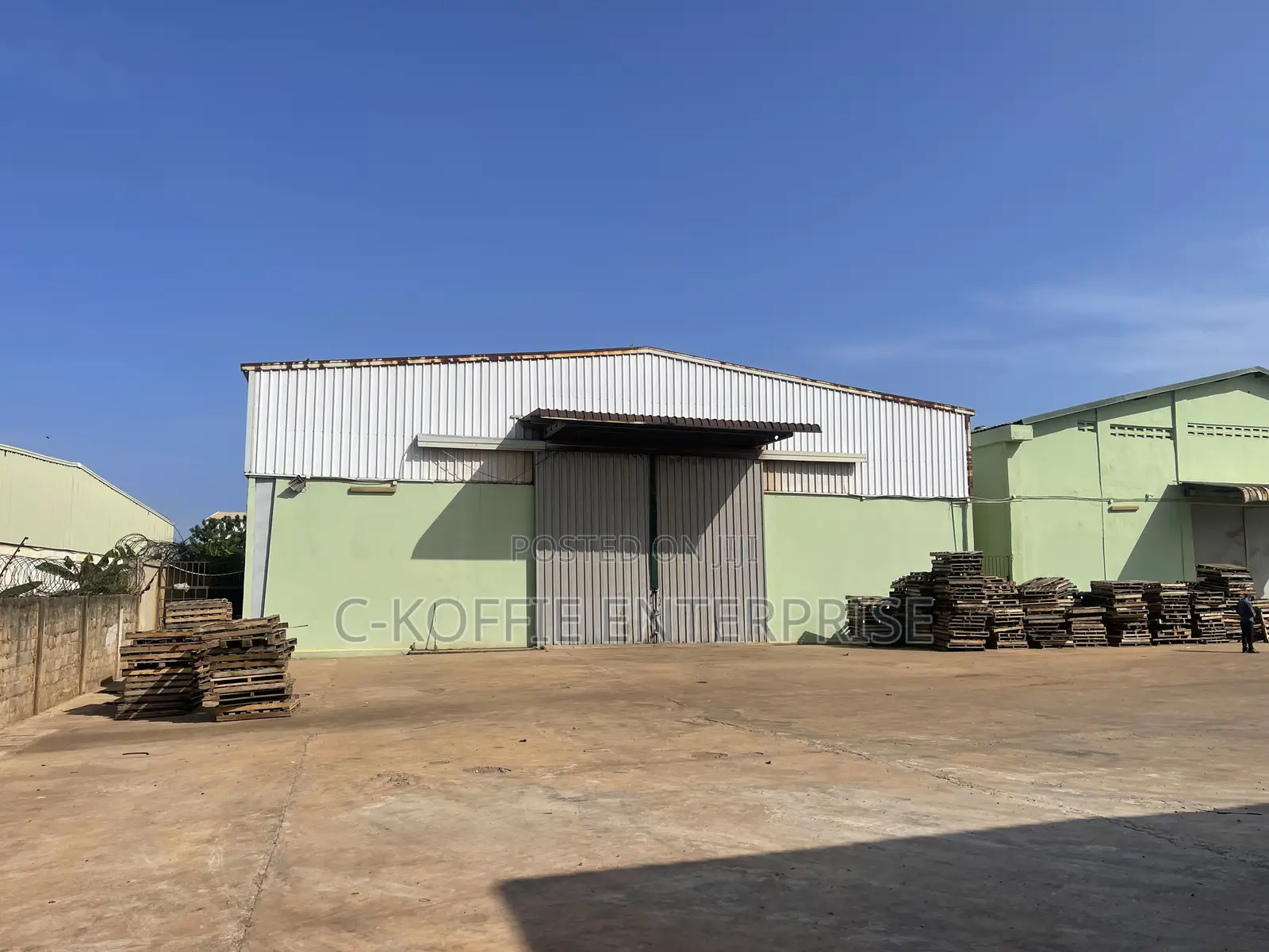 1,200 SQM Warehouse at Tema for Rent