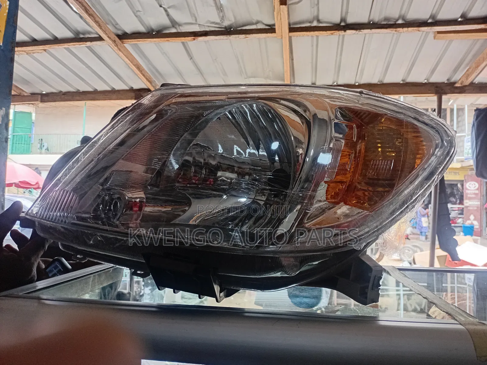 Toyota Hilux Vigo Headlight 2005 2006 2007 2008 (Lh +Rh)