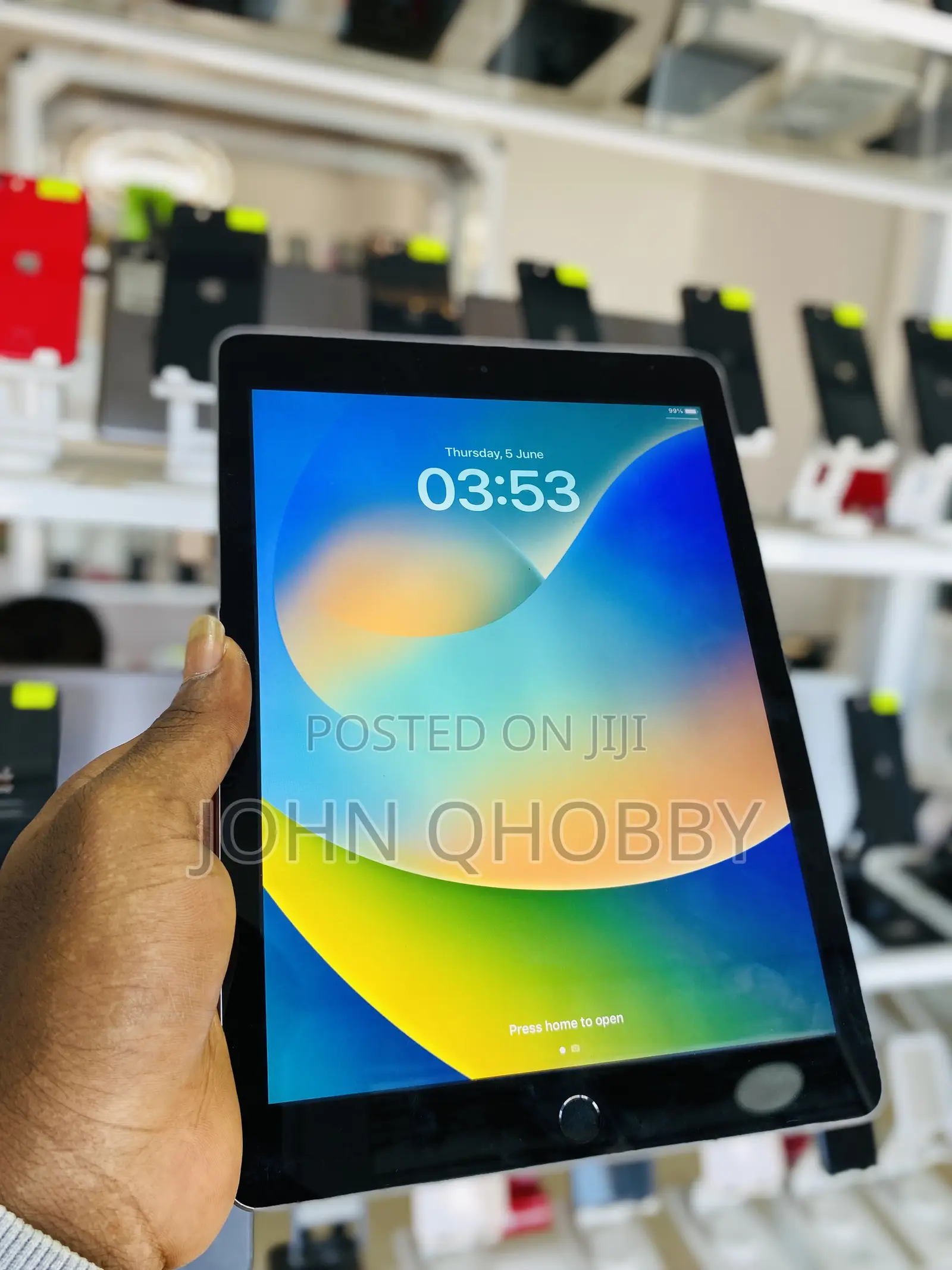 Apple iPad 9.7 32 GB Gray