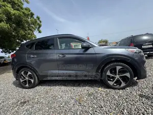 Photo - Hyundai Tucson 2017 Gray