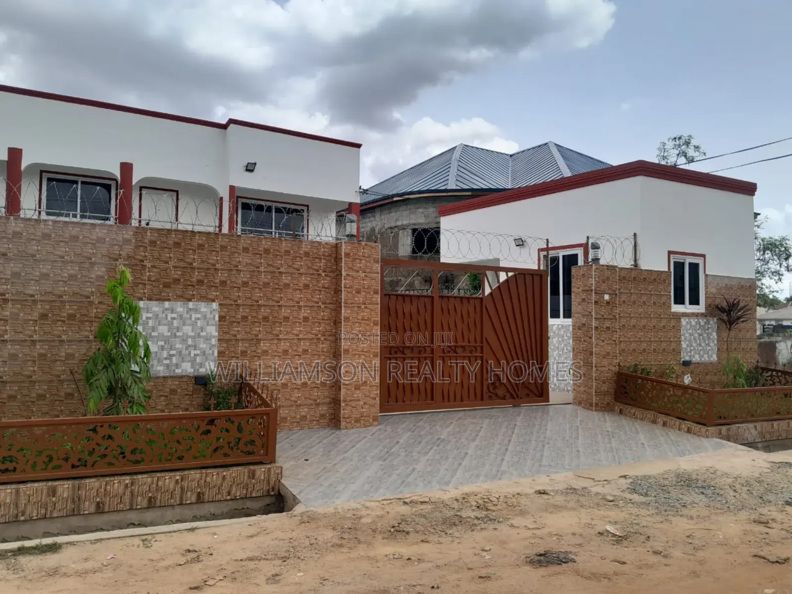 4bdrm House in Community 18 Area, Spintex for rent