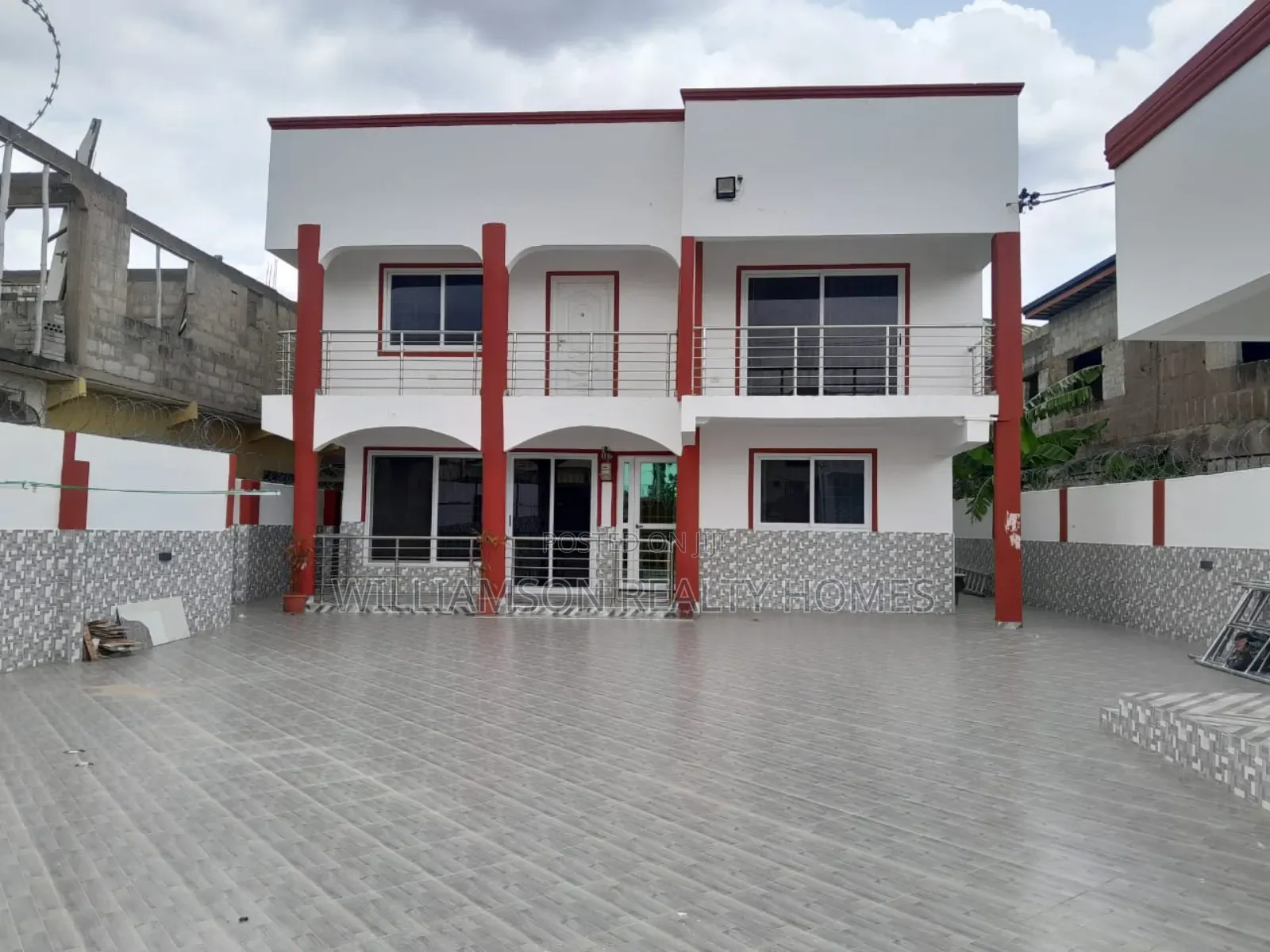 4bdrm House in Community 18 Area, Spintex for rent
