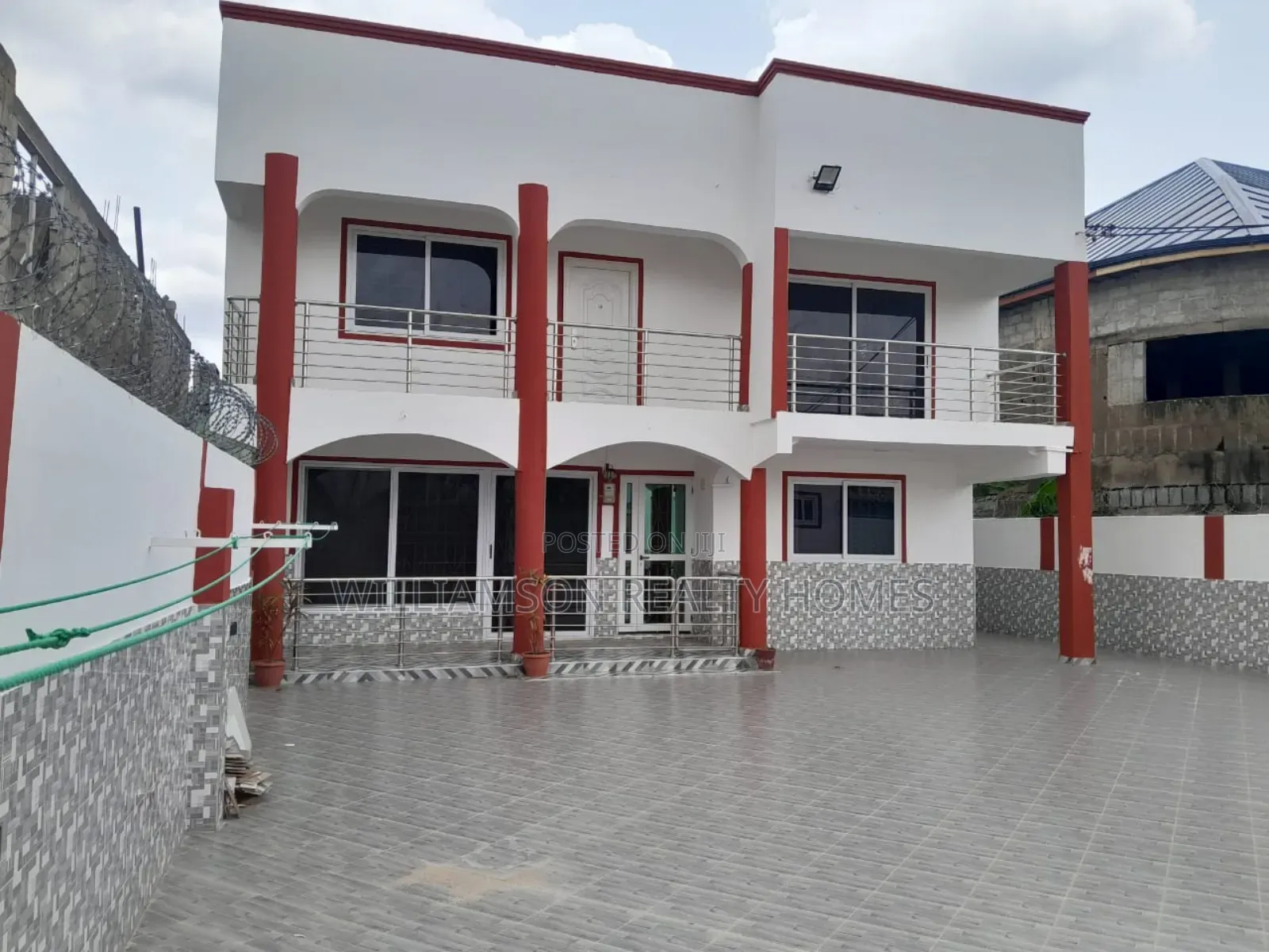 4bdrm House in Community 18 Area, Spintex for rent