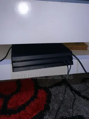Ps4 Pro Jailbreak With 10 to 12 Solid Games Loaded