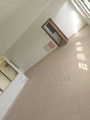 5bdrm House in Sos, Tema Metropolitan for rent