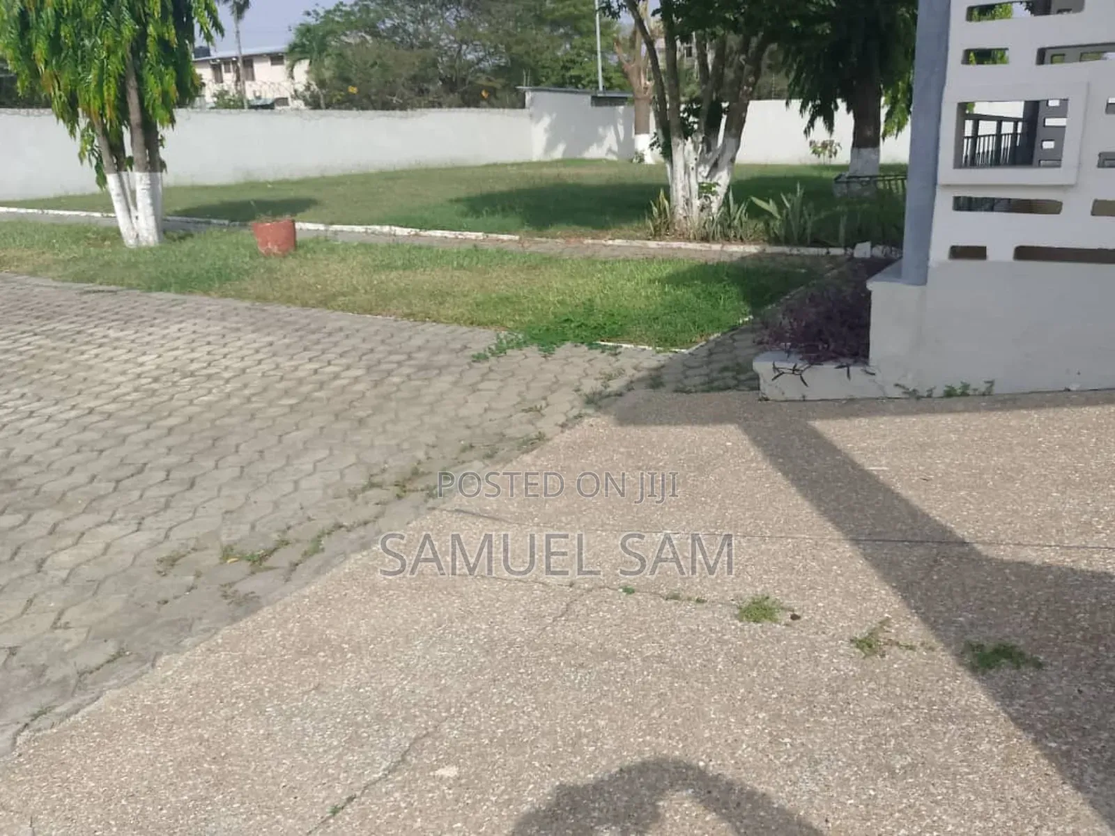 5bdrm House in Sos, Tema Metropolitan for rent