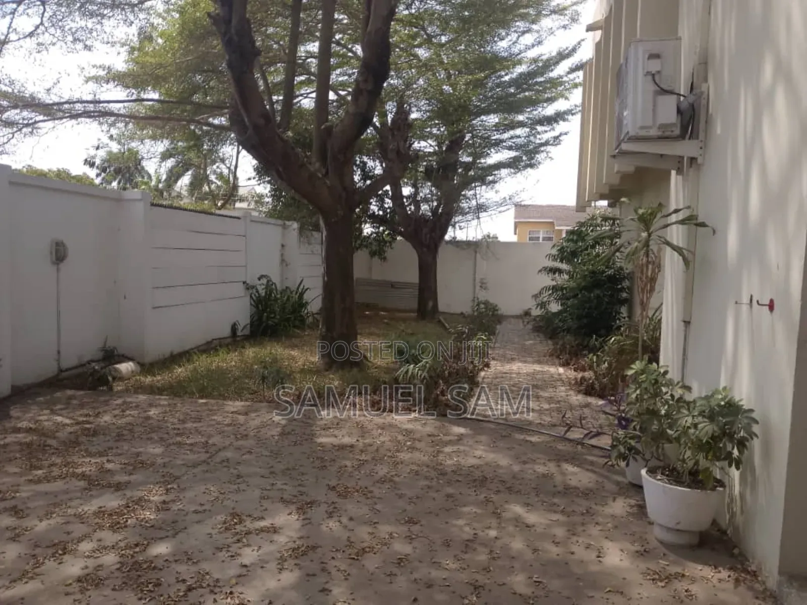 8bdrm House in Owo Junction, Tema Metropolitan for rent