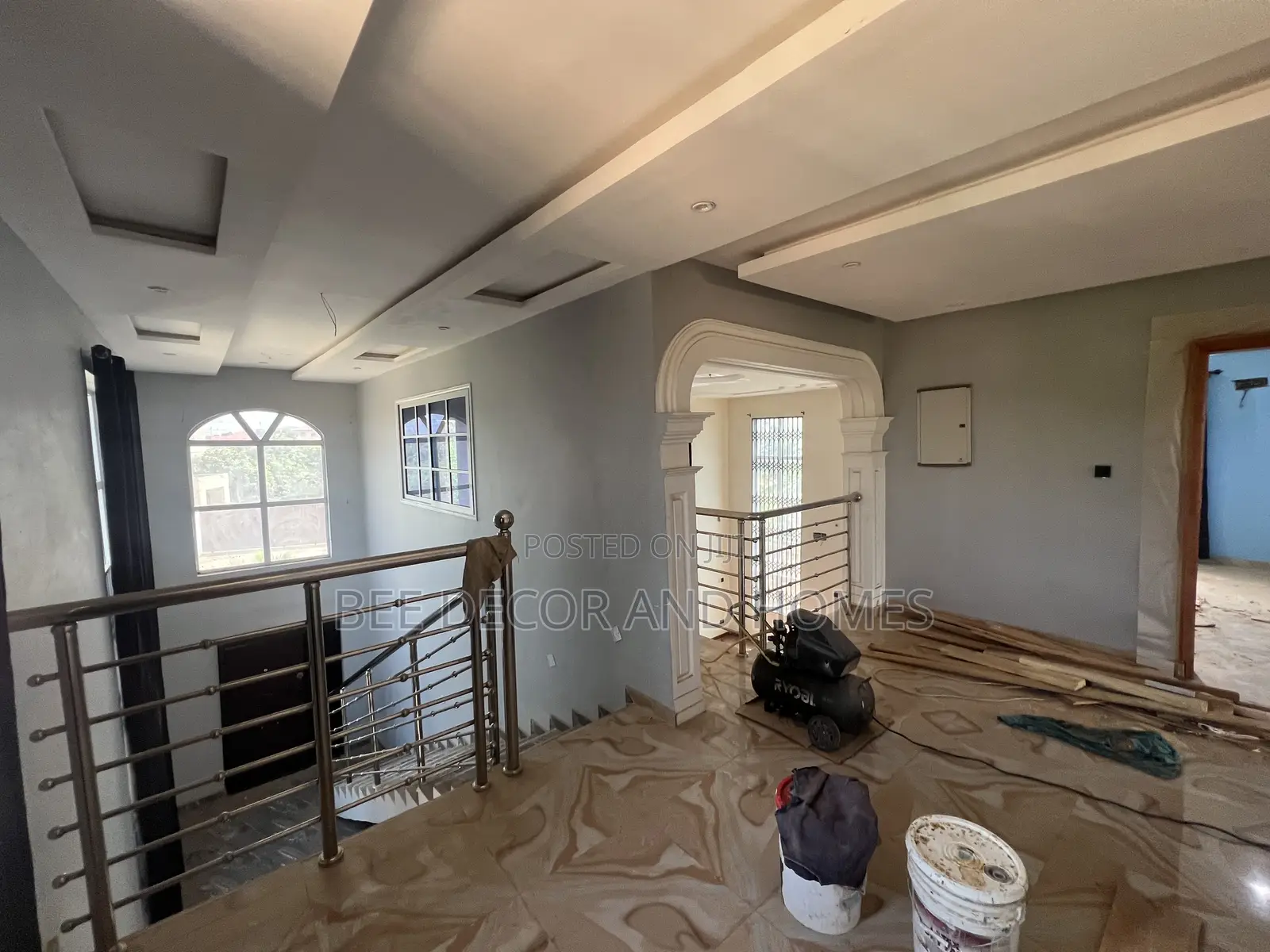 6bdrm House in Bee Decor & Homes, Old Ashomang for rent