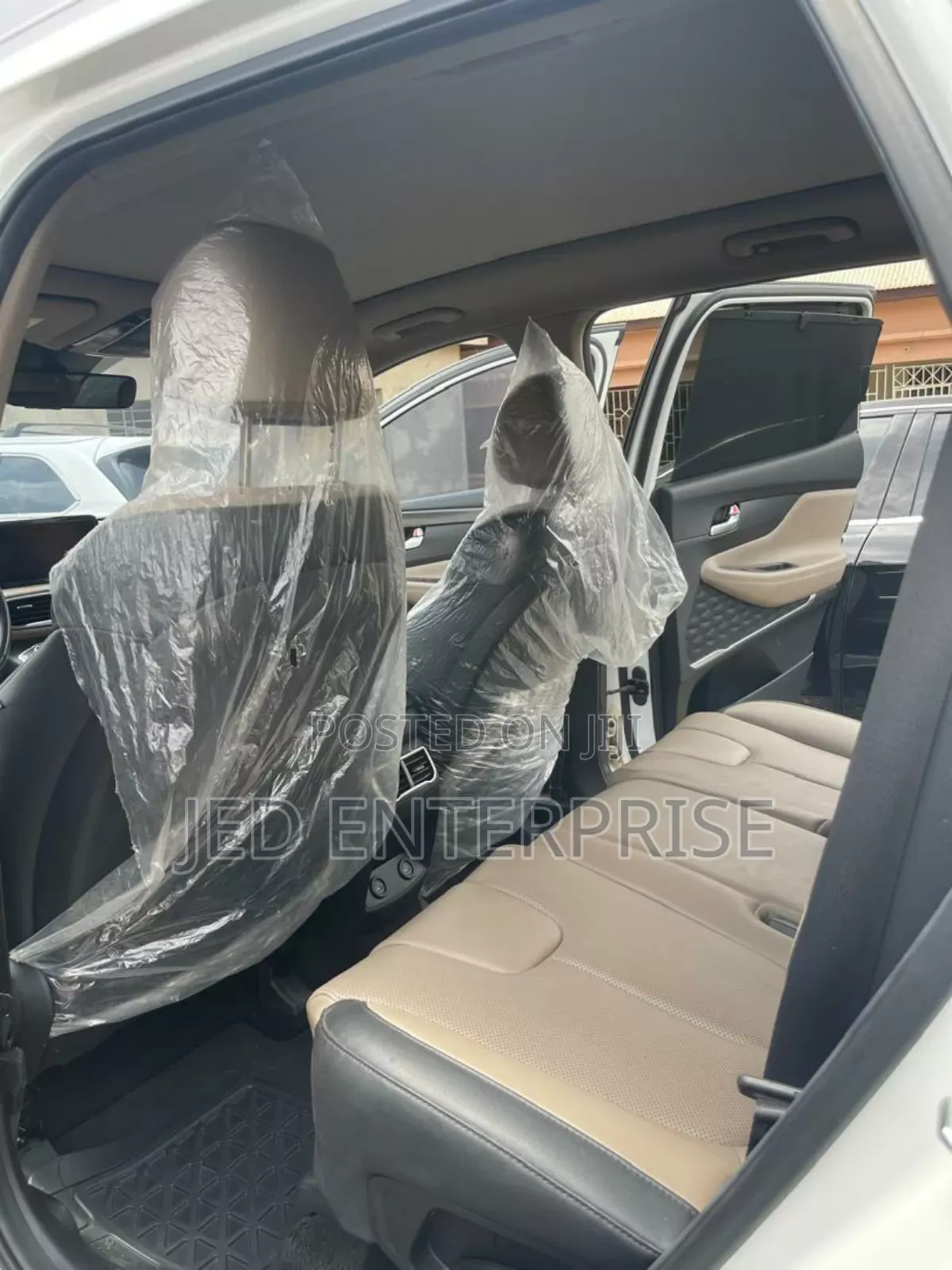 Hyundai Santa Fe 2023 White