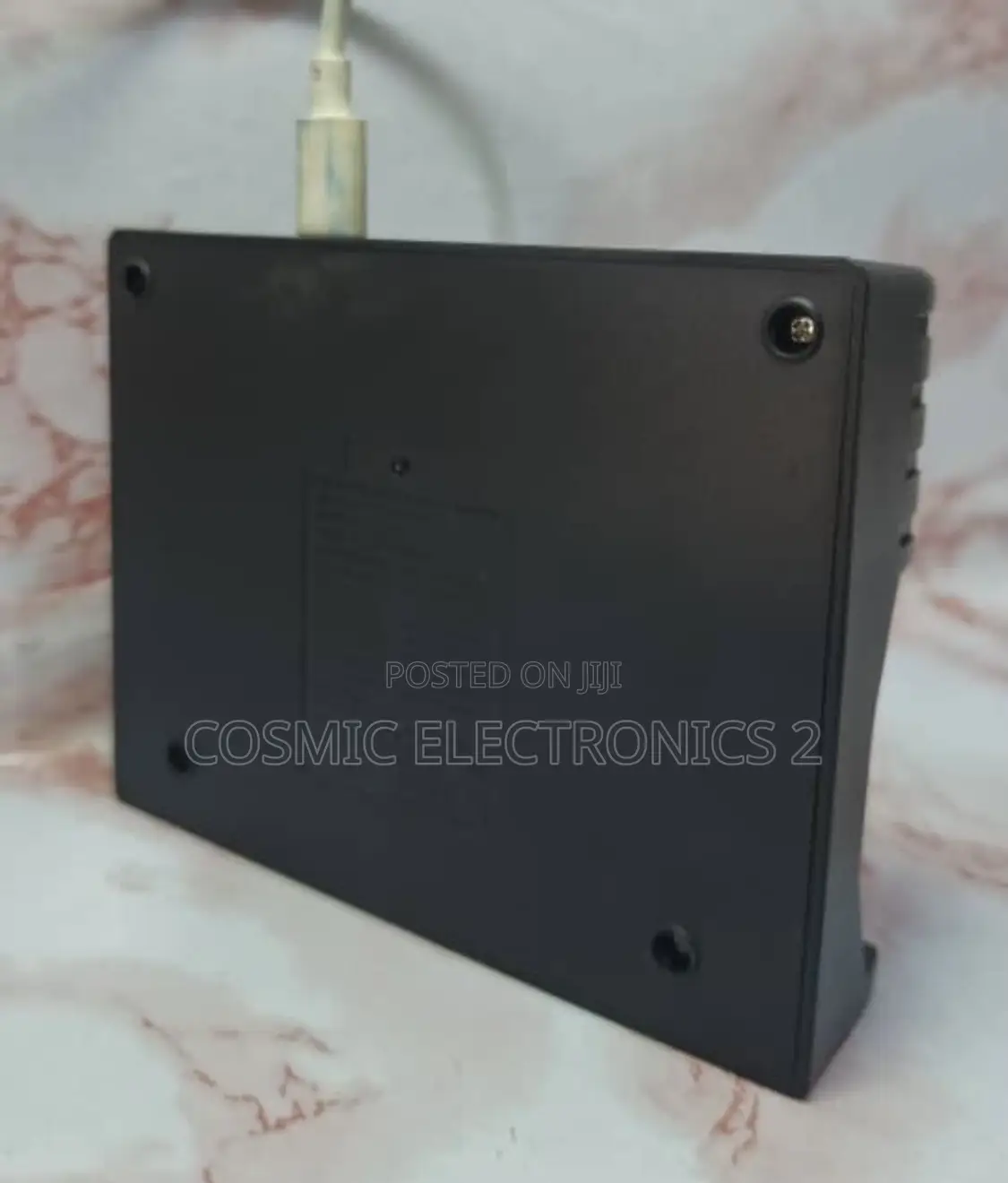 Manddlab LCD-006 Smart 8-Slot Battery Charger