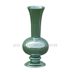 Vase (Green)