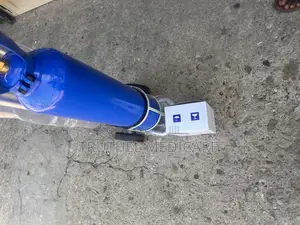 Oxygen Cylinder 10litres (With Trolley Regulator)