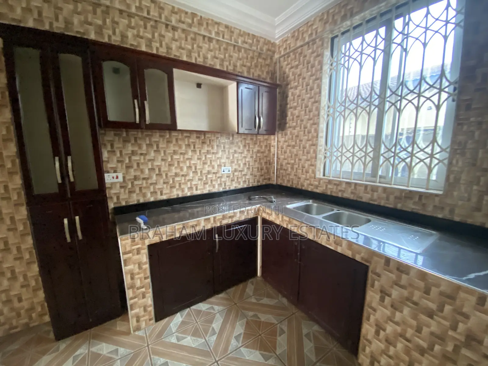 2bdrm Apartment in Braham Luxury, Spintex for rent