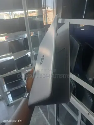 Laptop HP EliteBook 745 8GB Intel Core I5 SSD 256GB