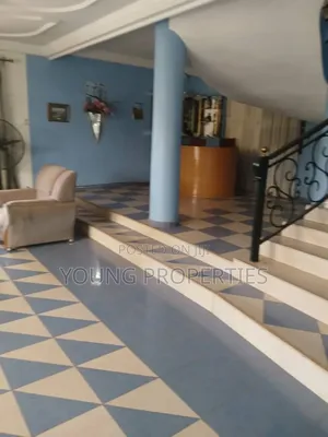 7bdrm House in Gbawe for rent