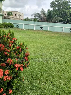 7bdrm House in Gbawe for rent