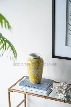 Vase(10-Inch Tall Yellow and White )