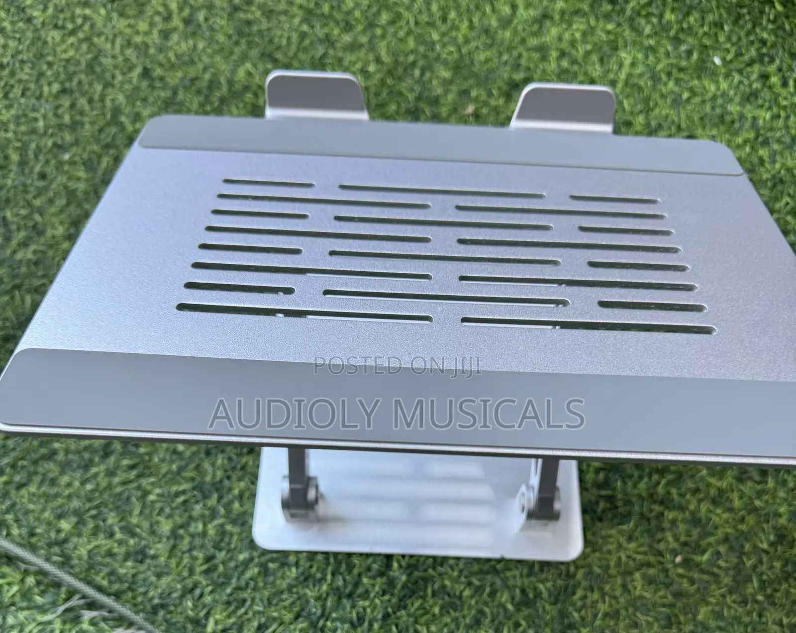 Adjustable Laptop Classic Stand