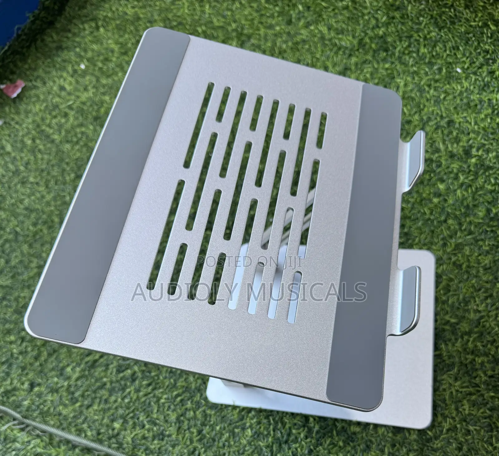 Adjustable Laptop Classic Stand