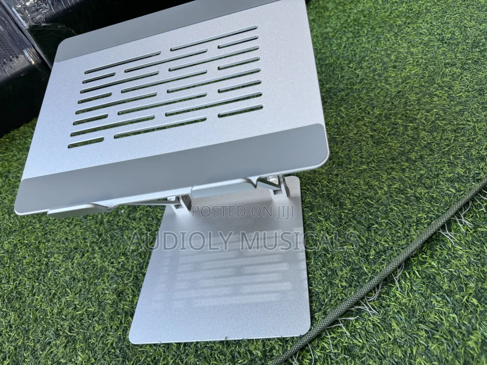 Adjustable Laptop Classic Stand