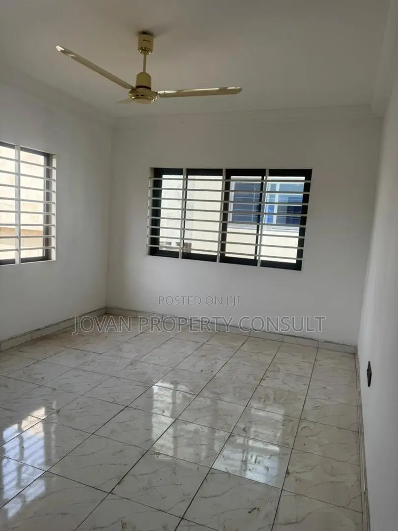 4bdrm House in Tantra Hill, Achimota for sale