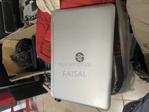 Laptop HP Pavilion 17 8GB AMD A8 HDD 1T