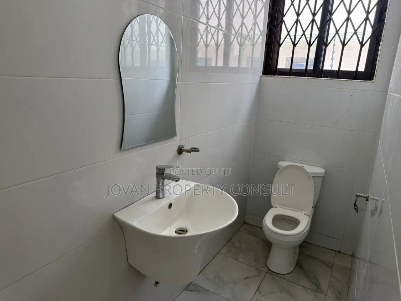 4bdrm House in Achimota Tantra Hill for sale