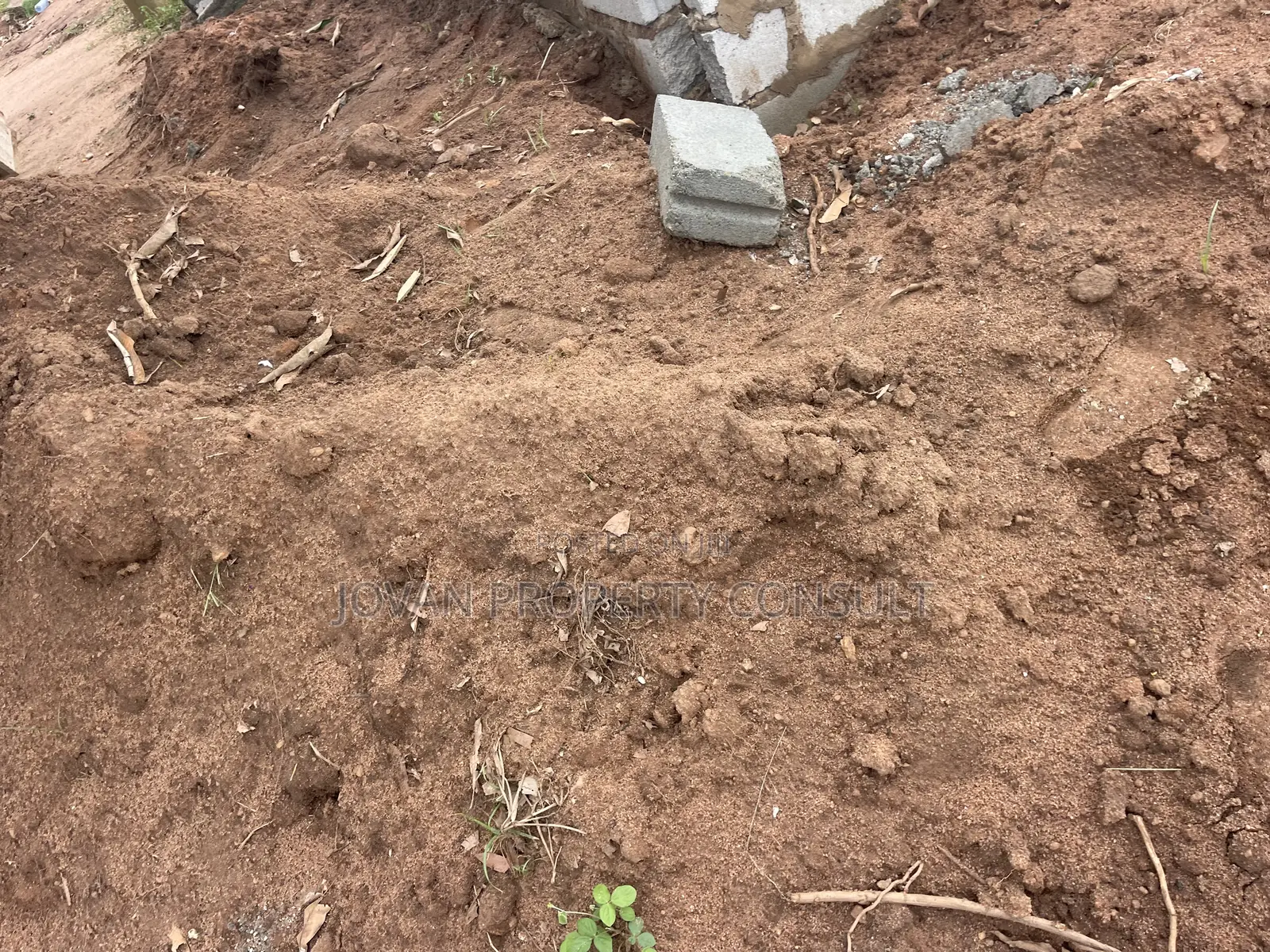 Title Land for Sale at Amasaman Tv3 Going for 500,000 Cedis.