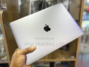 Laptop Apple MacBook 2018 16GB Intel Core I7 SSD 256GB